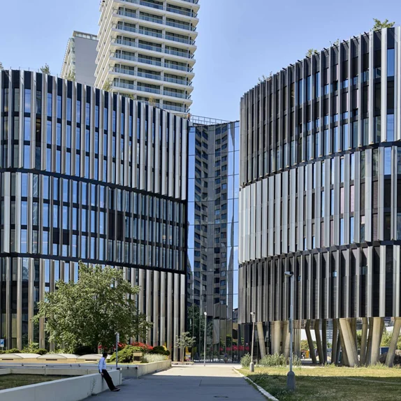 Jak szkło wspiera wartość budynku